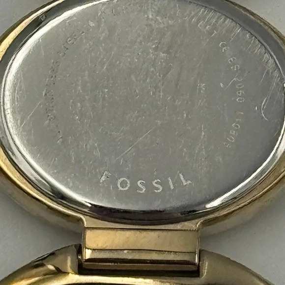 Fossil Womens Gold Tone Oval Link Bracelet Watch Black Dial ES-9457 - Picture 10 of 16